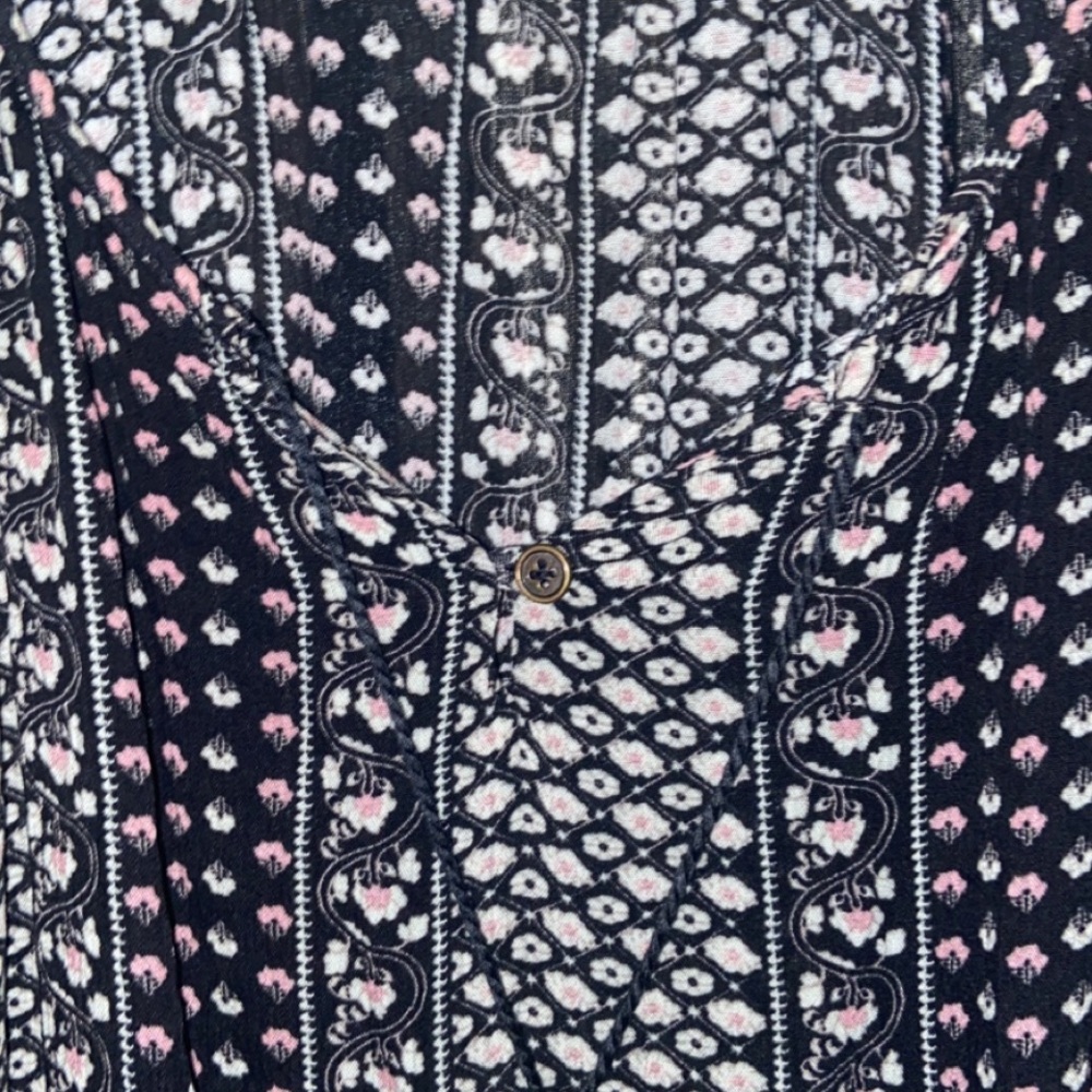 Long sleeve Torrid multi print top